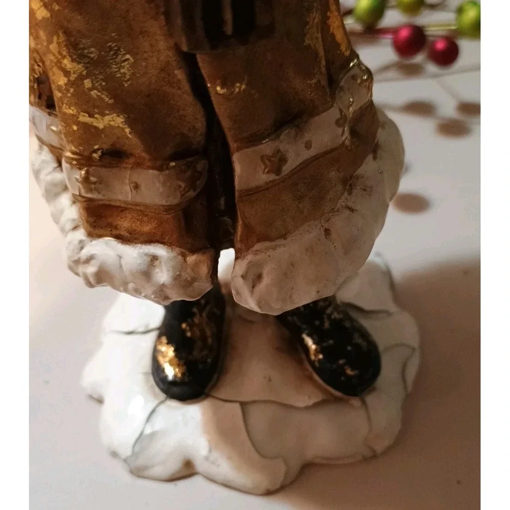 Department 56 Vintage Santa Claus Christmas Candle Holder Holly Leaf Candlestick